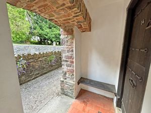 Porch- click for photo gallery